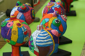 Atelier Auf Den Spuren Grosser Kunstler Kunst Grundschule Kunst Fur Kinder Kunstler Grundschule