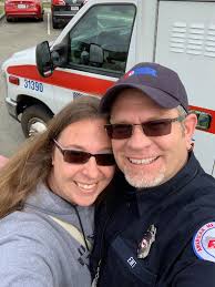 This week, Paramedic Lon Adams spent some time with the students at  Horizons School Independent Study Program in Pleasant Hill! Lon provided  ambulance tours, talked about what it takes to become an