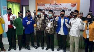 We did not find results for: Optimis Menang Pilkada Lamongan Yuhronur Efendi Kh Abdul Rouf Diantar Ribuan Pendukung Daftar Ke Kpu Harianbangsa Net