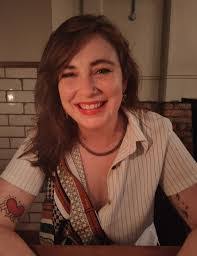 Martina Ellis's Instagram, Twitter & Facebook