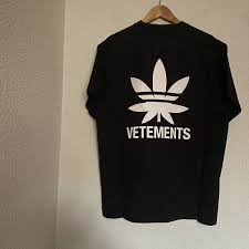 Vetements Vetements Maria Weed Tee