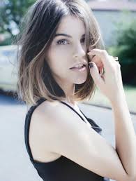 Jessica alba has been rocking the long bob for a while now and as you can see it's a very chic style. Jessica Alba Long Bob Hairstyle Girlsallaround