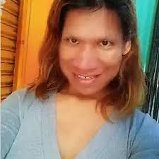 et tu n'es pas le seul" by Kaylee Lynn Stein