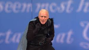 Senator kamala harris and vice president mike pence took the stage wednesday night for the only toward the end of the debate, a fly landed on pence's head and stayed there for about two minutes. Saturday Night Live Tackles Vice Presidential Debate Mike Pence S Fly