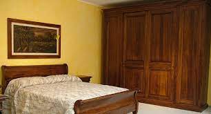 Vedi tutti letti armadi comò e comodini camere complete. Camere Da Letto Classiche In Legno Made In Italy