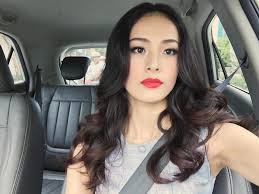 3 nàng hot girl biến hàng lông mày cong thời các mẹ trở lại thành mốt