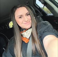 Amanda Defoe (@amanda.flowers.5074) • Facebook, Connect with friends