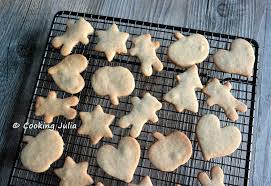 Voici la recette des cupcakes sapin de noël au thermomix, de délicieux et jolis petits cupcakes au chocolat avec un topping original en forme de sapin idéals à faire pour noël. Cooking Julia Sables De Noel