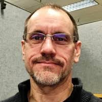 Robert Varnell's Instagram, Twitter & Facebook