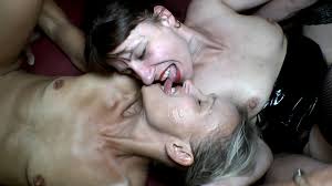 Clipspool | NORA AND BIBI MAKE BARE GANGBANG GERMAN MILFS