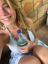 👤 Lena hat dir ein Foto geschickt... (like um es zu öffnen)