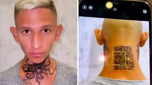 Mauricio gómez, conocido como 'la liendra', se realizó un tatuaje del código qr de su instagram en el cuello y sus seguidores han reaccionado con burlas. Me Salio Fake Un Influencer Colombiano Se Tatua En La Nuca El Codigo Qr De Instagram Para Abrirlo En Un Movil Y Ahora No Funciona Rt