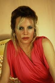 Carrie Weiser's Instagram, Twitter & Facebook