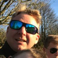 Robert Tulloch's Instagram, Twitter & Facebook