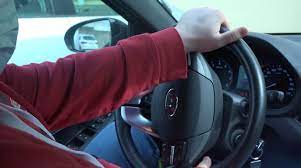 Este servicio gratuito de google traduce instantáneamente palabras, frases y páginas web del español a más de 100 idiomas y viceversa. El Volante De Tu Coche Hace Ruido Al Girar Estos Son Los Posibles Problemas Video
