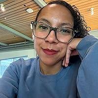 Iconic Women of Color: The amazing true stories behind inspirational women  of color by Candi Williams