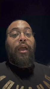 Kelvin Verrett's Instagram, Twitter & Facebook