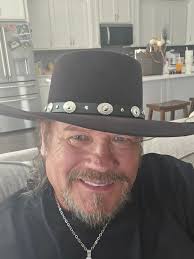 Concert at Ludlow's Garage in Cincinnati