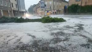 Maltempo, scoperchiati i tetti di un supermercato di torbole e di una azienda di scurelle. L Ondata Di Maltempo La Regione Veneto Dichiara Lo Stato Di Crisi Cronaca Tgr Veneto