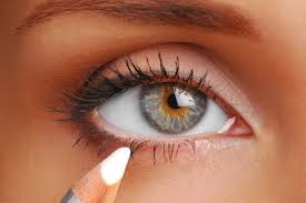 7 Rekomendasi Eyeliner Putih Cetar Dari Brand Lokal Murah Berkualitas
