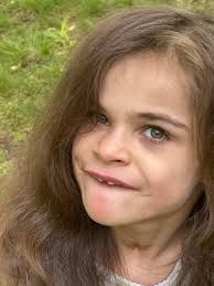 Special education paraprofessional seeking help for student with ASD