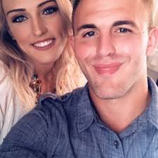 Claire Clarence (@ClurrClarence)