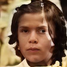 Hi, can someone please brighten this up so we can see my face & body. Thank  you