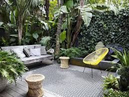 25 Awesome Eclectic Backyard Ideas Outdoor Patio Designs Small Courtyard Gardens Tropical Patio