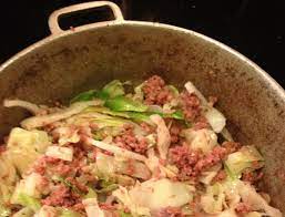 This corned beef and cabbage is a hearty and delicious comfort meal with tons of flavor! Corn Beef Cabbage Recipe