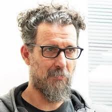 Néstor Sánchez, en argentino // Hugo Savino