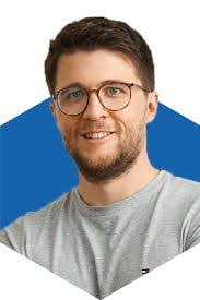 Christian Knott's Instagram, Twitter & Facebook