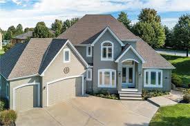 2500 Ne 102nd Ter Kansas City Mo 64155 House Styles Building A House Home