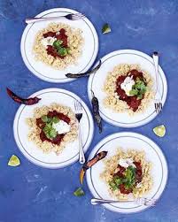 Ook geschikt om een dag van tevoren te maken. Chili Con Carne Meatballs With Lemon Bulgar Recipe Chili Con Carne Beef Recipes Chilli Con Carne