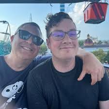 Dan Dickman's Instagram, Twitter & Facebook