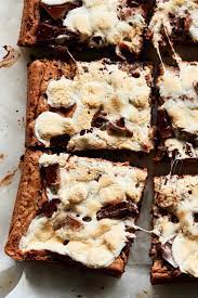 Nyt Cooking These Messy In A Good Way Blondies Capture The Essence Of S Mores Toasted Marshmallows Gooey Chocolate Graham Cracker Flavor Recipes Desserts