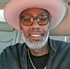 New to the game and new to this group! 3 weeks in with a coach. Working to  build a decent swing — still having fun so far 😉. Any recommendations for a