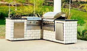 Painting A Faux Fake Stone Bbq Island Cre8tive Designs Inc Stone Bbq Bbq Island Fake Stone