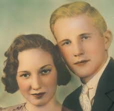 Rosalie Simmons's Instagram, Twitter & Facebook