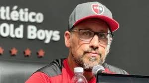 Drama en el Fútbol Uruguayo: Fabbiani, Merlos y San Lorenzo en Crisis - Imagen principal del artículo