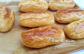 Recette De Pate A Choux Facile Pour Eclairs Chouquettes A Garnir Avec Du Sucre Ou Du Sale Paris Brest Pate A Choux Recette Pate A Choux Pate A Choux