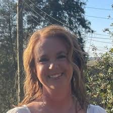 Mandy Hodges's Instagram, Twitter & Facebook