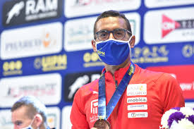 · رد · منذ 4 أسابيع. Ø£Ø­Ù…Ø¯ Ø§Ù„Ø¬Ù†Ø¯ÙŠ ØªØ­Ù‚ÙŠÙ‚ Ù…ÙŠØ¯Ø§Ù„ÙŠØ© Ø¨Ø¨Ø·ÙˆÙ„Ø© Ø§Ù„Ø¹Ø§Ù„Ù… Ù„Ù„Ø®Ù…Ø§Ø³ÙŠ Ø§Ù„Ø­Ø¯ÙŠØ« ÙÙŠ Ù…ØµØ± Ù„Ù‡ Ù…Ø°Ø§Ù‚ Ø®Ø§Øµ Ø¨ÙˆØ§Ø¨Ø© Ø§Ù„Ø´Ø±ÙˆÙ‚ Ù†Ø³Ø®Ø© Ø§Ù„Ù…ÙˆØ¨Ø§ÙŠÙ„