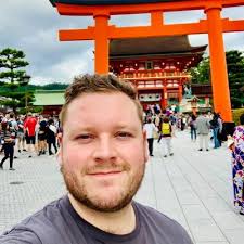 Jennifer Geraghty (@JenniferGeraght)