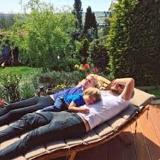 Tato hvězda 3v1 pohlaví svého druhého. Nikol Stibrova Ma Nejen Ruzove Vlasy Ale I Budoucnost Bude Svatba A Dalsi Dite Sedmicka Cz