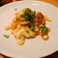 Kasespatzle Allgauer Kasespatzle Oder Auch Bayrische Kasspatzn Kochleben Rezept Lebensmittel Essen Spatzle Spatzle Kochen