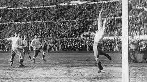 A milli takımın ilk golünü atan isim olarak türk futbol tarihine adını yazdırmayı başarmıştır. Kabir I Azap Pa Twitter Tarihte Ilk Futbol Milli Maci 30 Kasim 1872 De Ingiltere Ve Iskocya Arasinda Oynandi Karsilasma 0 0 Berabere Tamamlandi Bilgi Teknoloji Bilim Gereklibilgi Bilinmeyengercekler Https T Co 9oqnhy3qfo