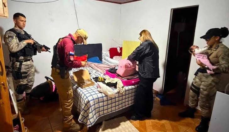 Bebê Ayla resgatada após sequestro no Paraguai