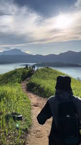 Hiking Bukit Botak di Sabah: Pengalaman Awan Karpet
