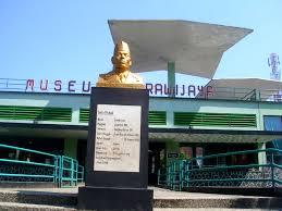Monumen pahlawan jendral sudirman di pacitan. Patung Jenderal Besar Soedirman Tidak Hanya Di Dalam Negeri Page 17 Kaskus