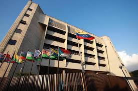 El presidente de venezuela, nicolás maduro, aprobó un nuevo decreto de estado de excepción y emergencia económica que restringe las garantías constitucionales en todo el territorio. Tribunal Venezolano Declara Constitucional Estado De Excepcion Y Emergencia Economica Diario Digital Nuestro Pais